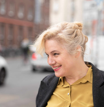 Im Interview: Schauspielerin und Stand-up Comedian Christiane Olivier